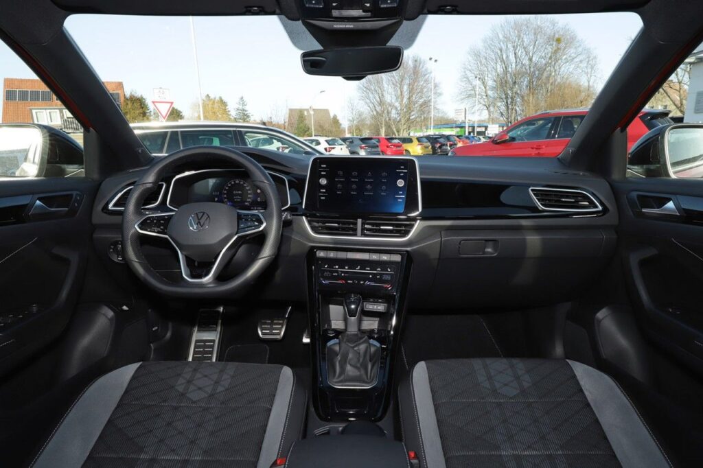 Volkswagen T-Roc Exposé-Bild 10