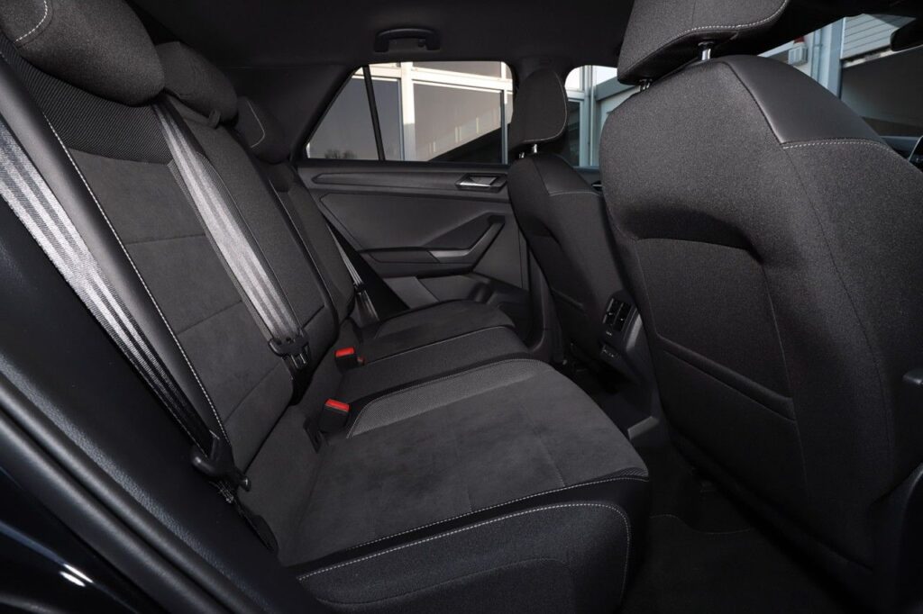 Volkswagen T-Roc Exposé-Bild 9