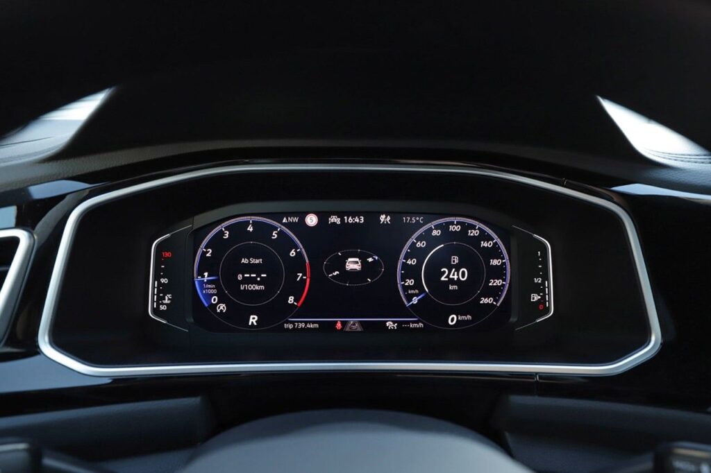 Volkswagen T-Roc Exposé-Bild 16