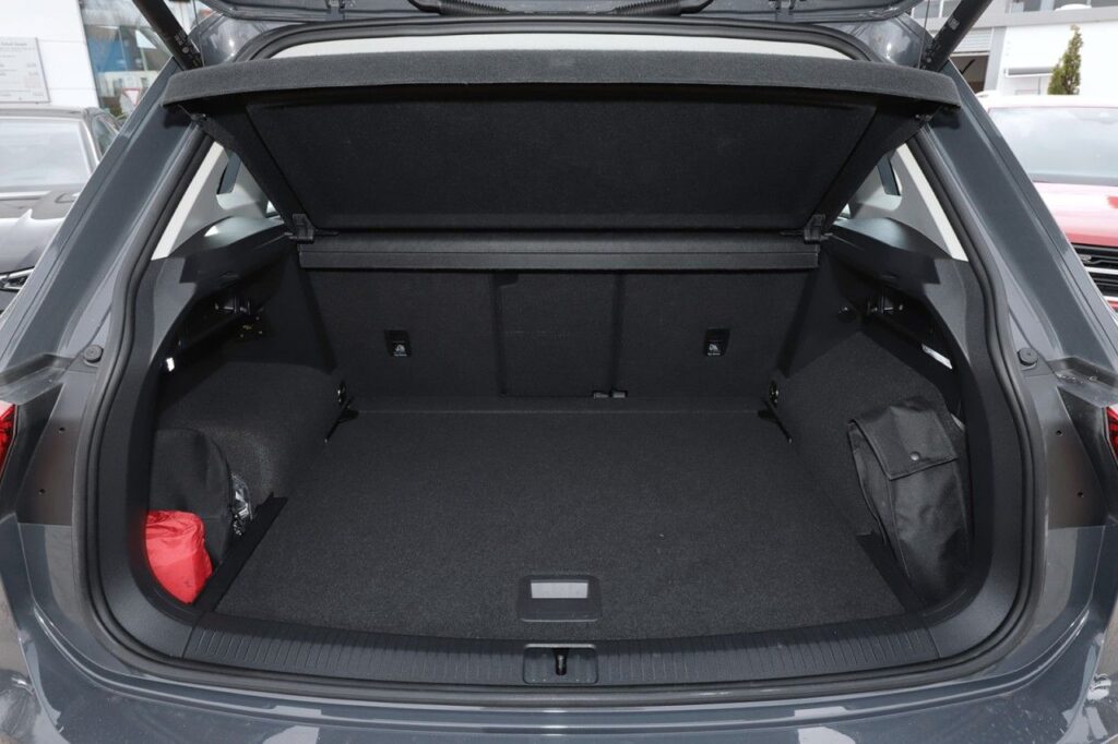 Volkswagen Tiguan Exposé-Bild 6