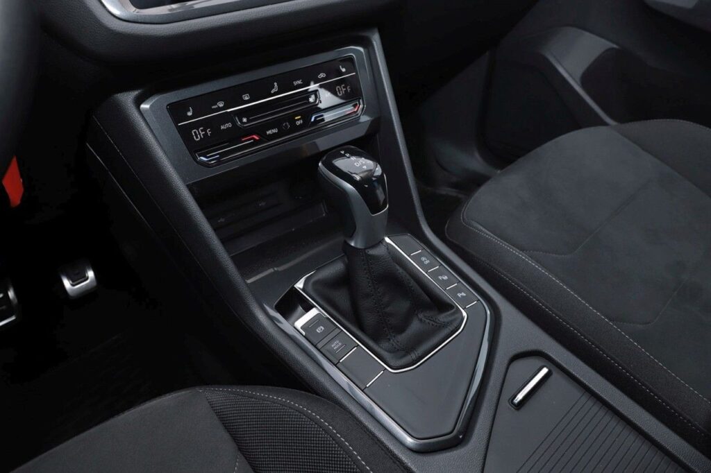 Volkswagen Tiguan Exposé-Bild 13