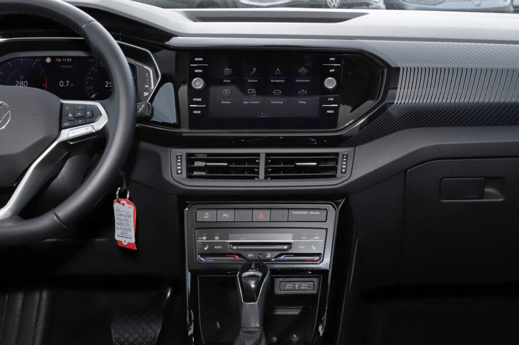 Volkswagen T-Cross Exposé-Bild 16