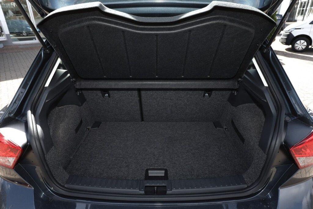 Seat Ibiza Exposé-Bild 6