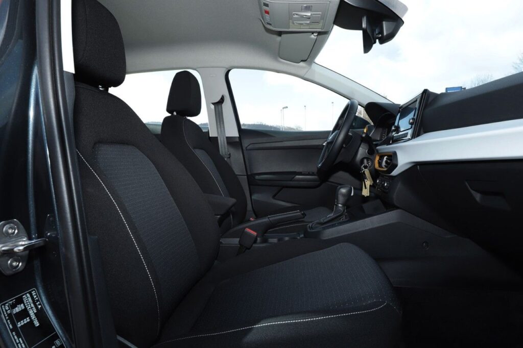 Seat Ibiza Exposé-Bild 7