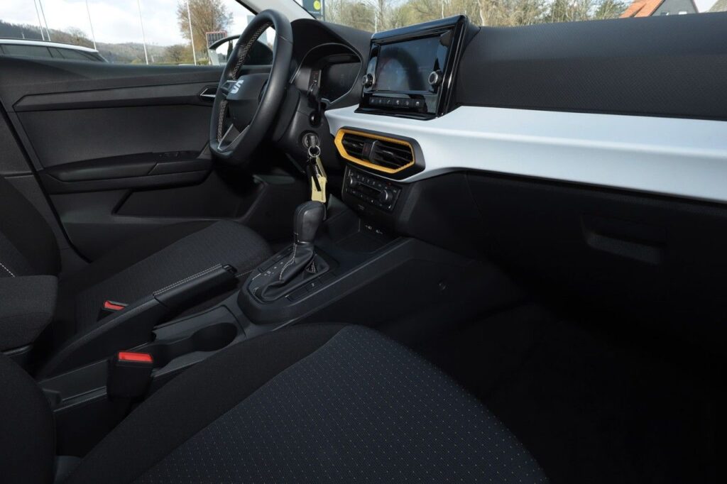 Seat Ibiza Exposé-Bild 8