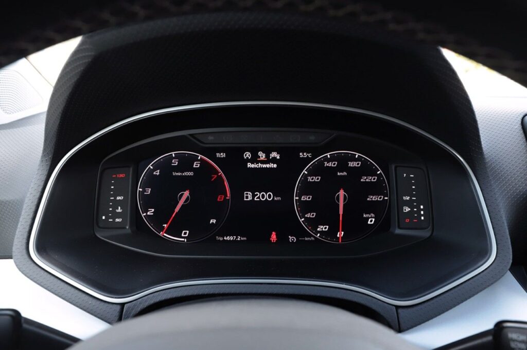 Seat Ibiza Exposé-Bild 16