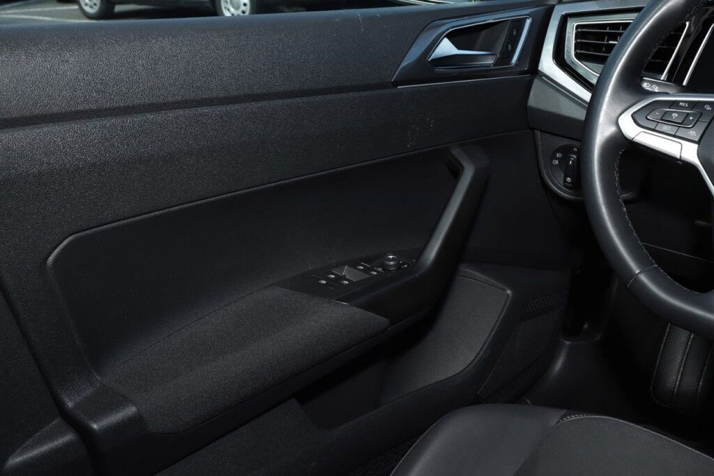 Volkswagen Polo Exposé-Bild 15