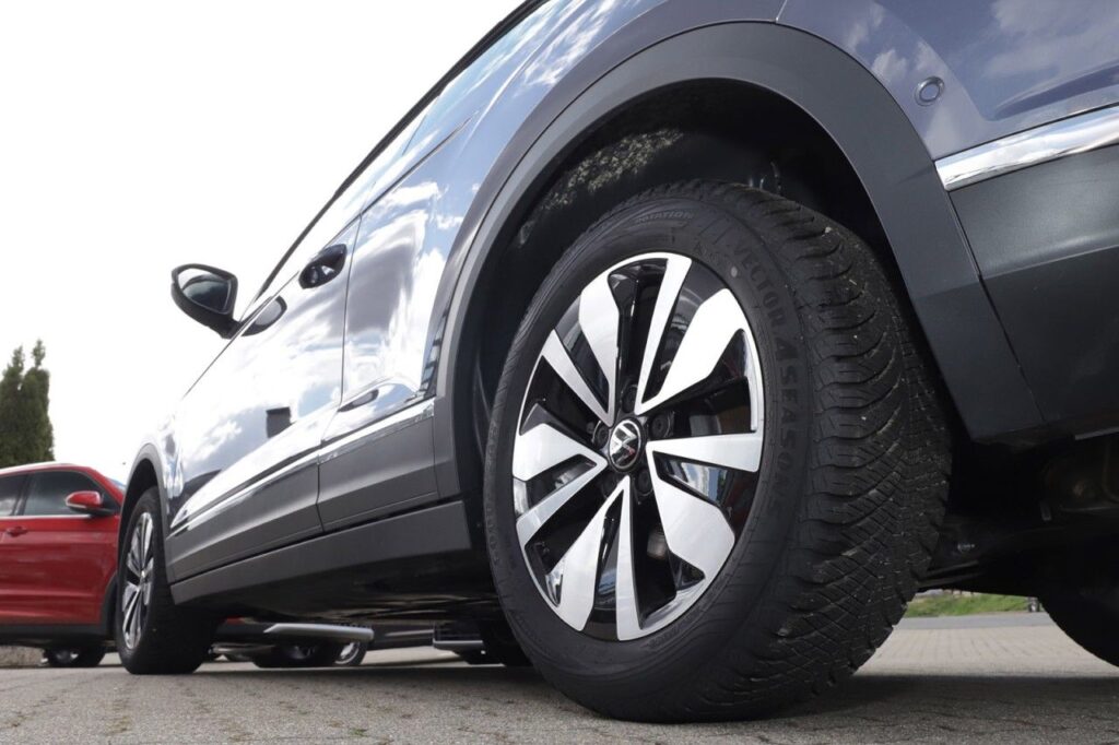 Volkswagen T-Roc Exposé-Bild 5