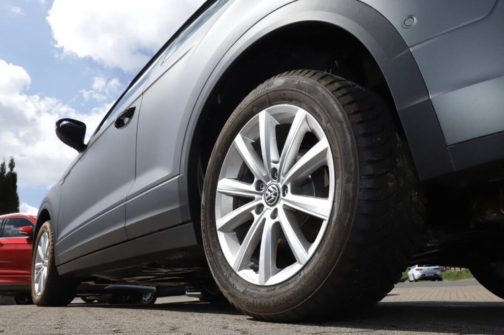 Volkswagen T-Roc Exposé-Bild 5