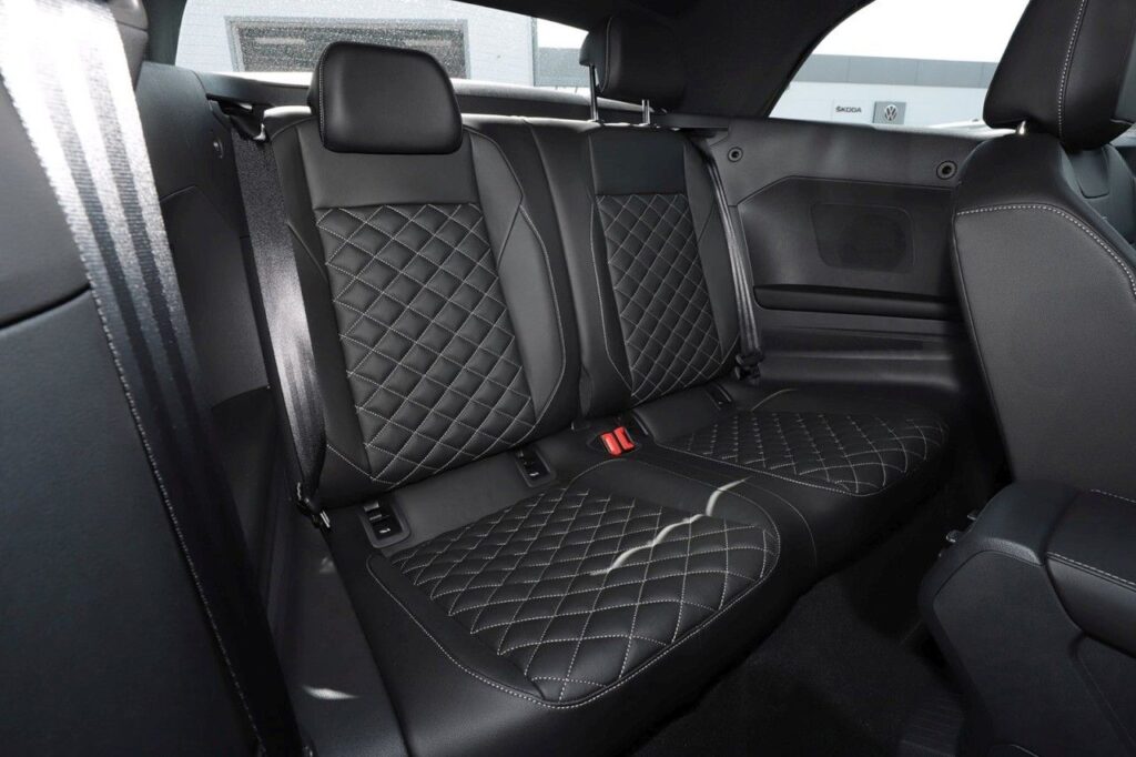 Volkswagen T-Roc Exposé-Bild 9