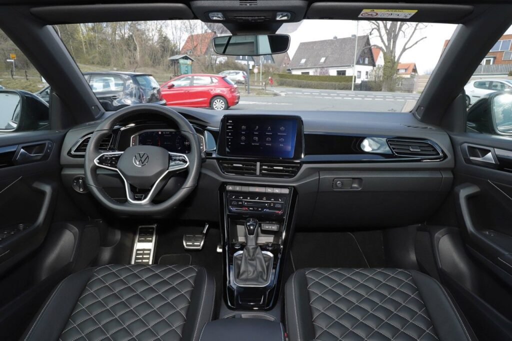 Volkswagen T-Roc Exposé-Bild 10