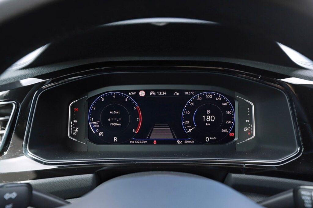 Volkswagen T-Roc Exposé-Bild 14