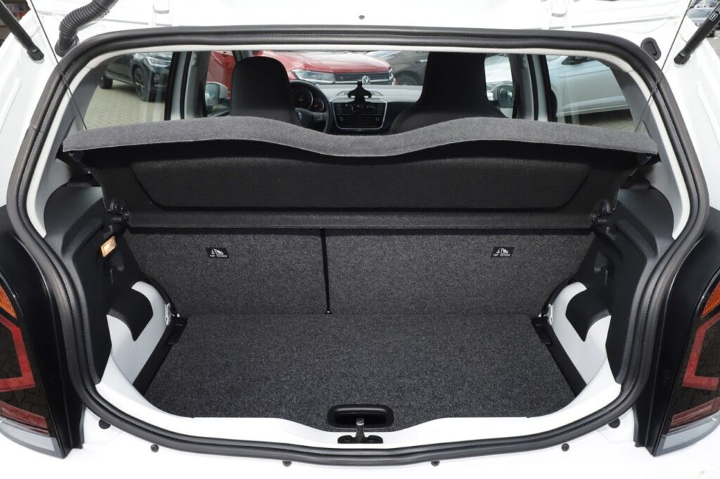 Volkswagen up! Exposé-Bild 6