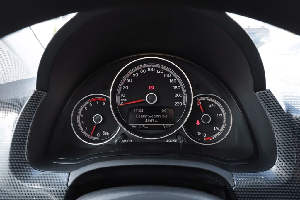 Volkswagen up! Exposé-Bild 16