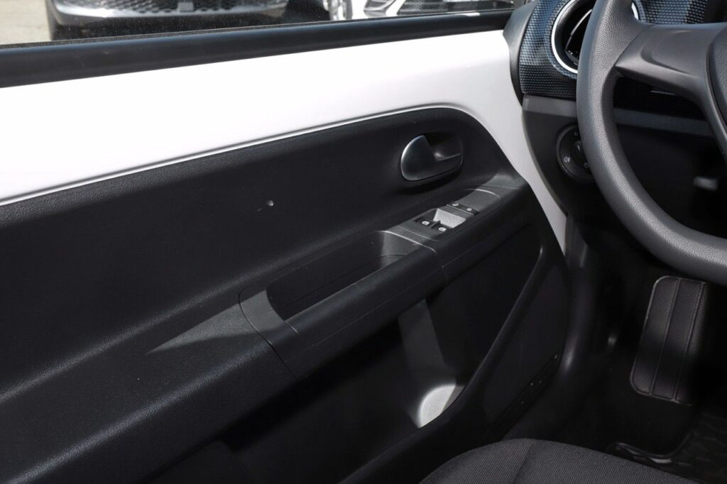 Volkswagen up! Exposé-Bild 15