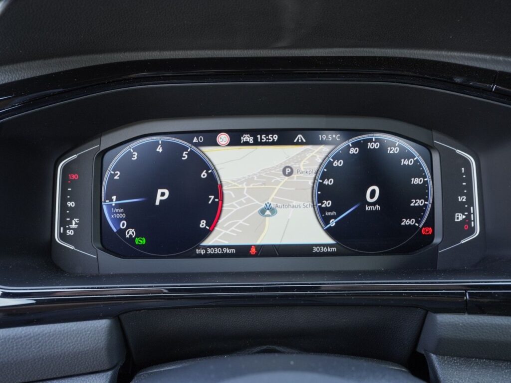 Volkswagen T-Roc Exposé-Bild 11