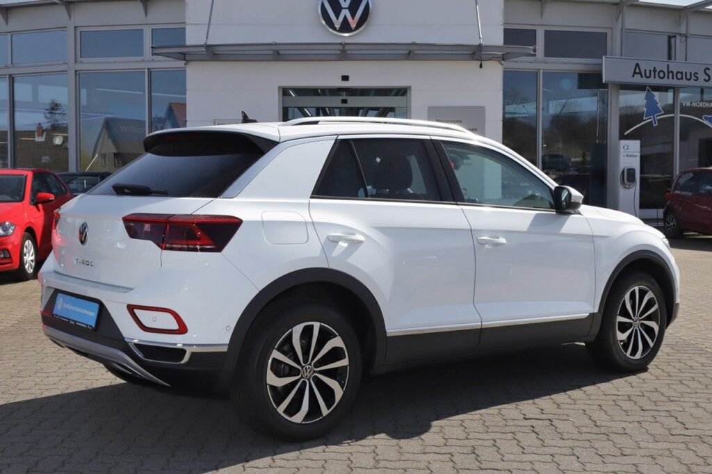 Volkswagen T-Roc Exposé-Bild 3