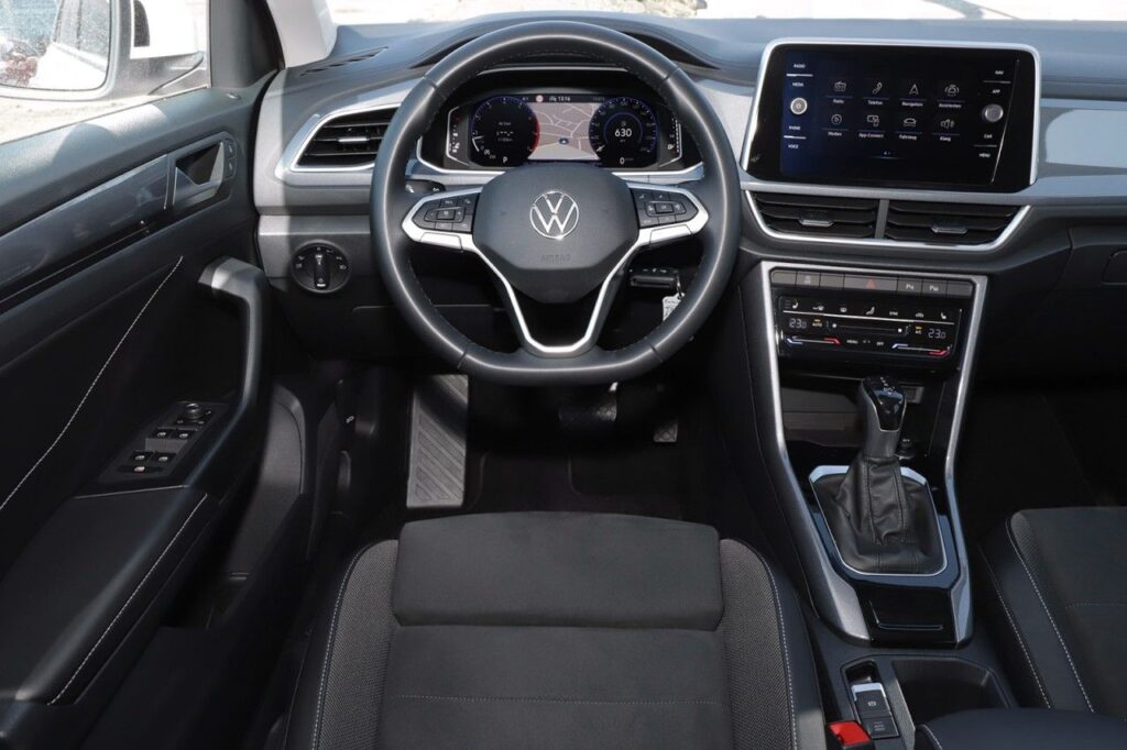 Volkswagen T-Roc Exposé-Bild 11