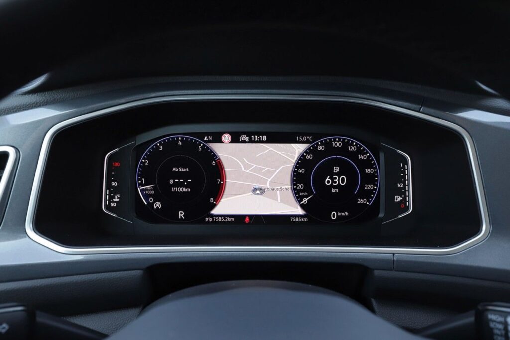 Volkswagen T-Roc Exposé-Bild 15