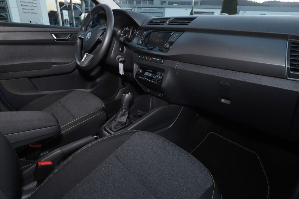 Skoda Fabia Exposé-Bild 8