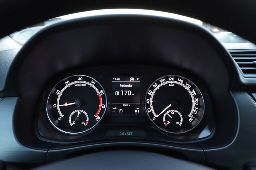 Skoda Fabia Exposé-Bild 16