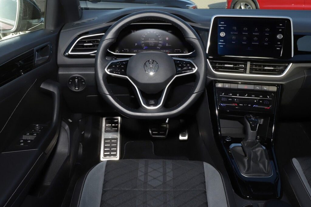 Volkswagen T-Roc Exposé-Bild 11