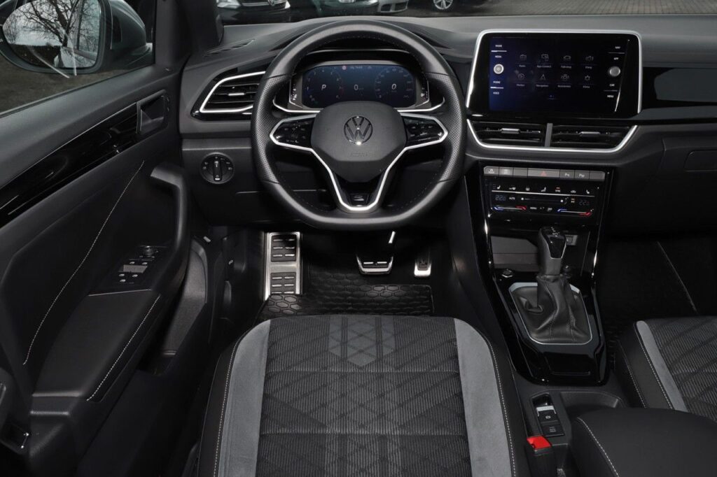 Volkswagen T-Roc Exposé-Bild 11