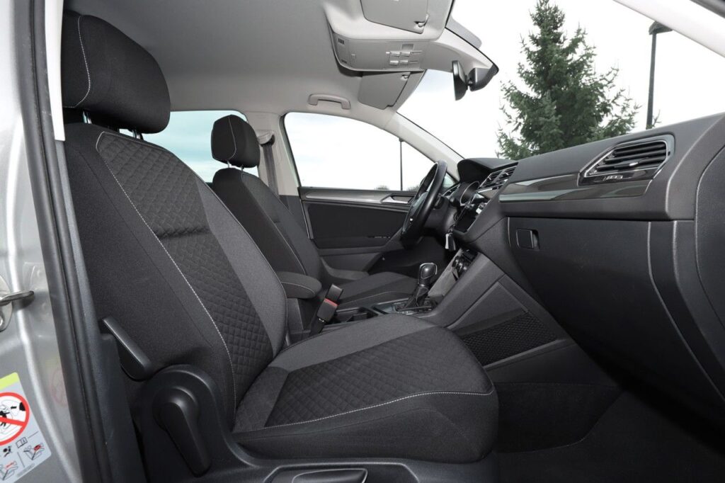 Volkswagen Tiguan Exposé-Bild 7