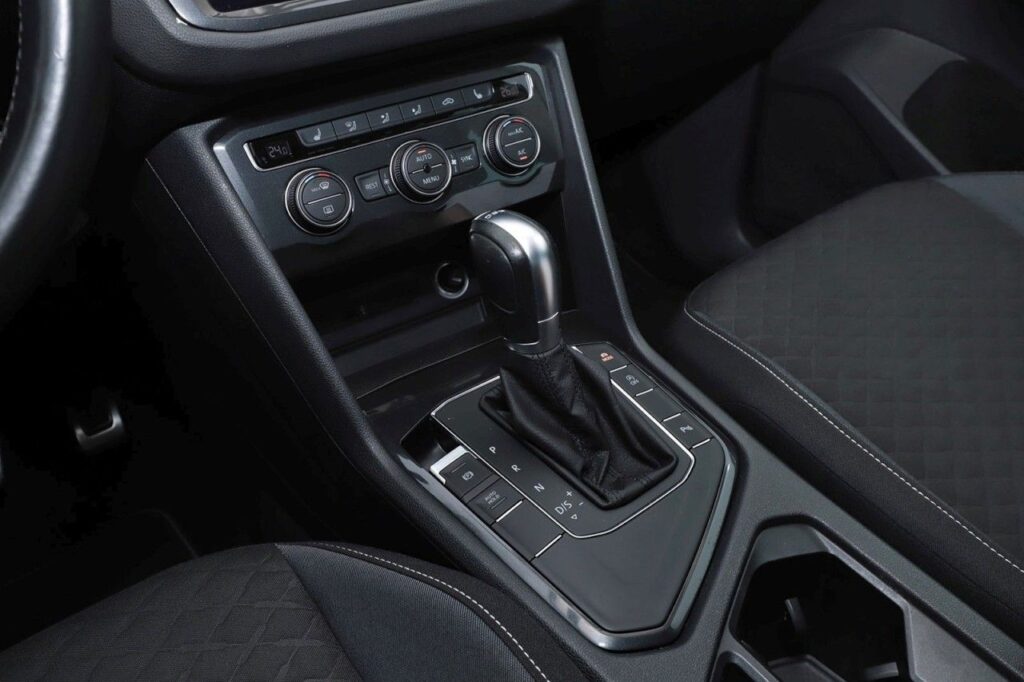 Volkswagen Tiguan Exposé-Bild 13