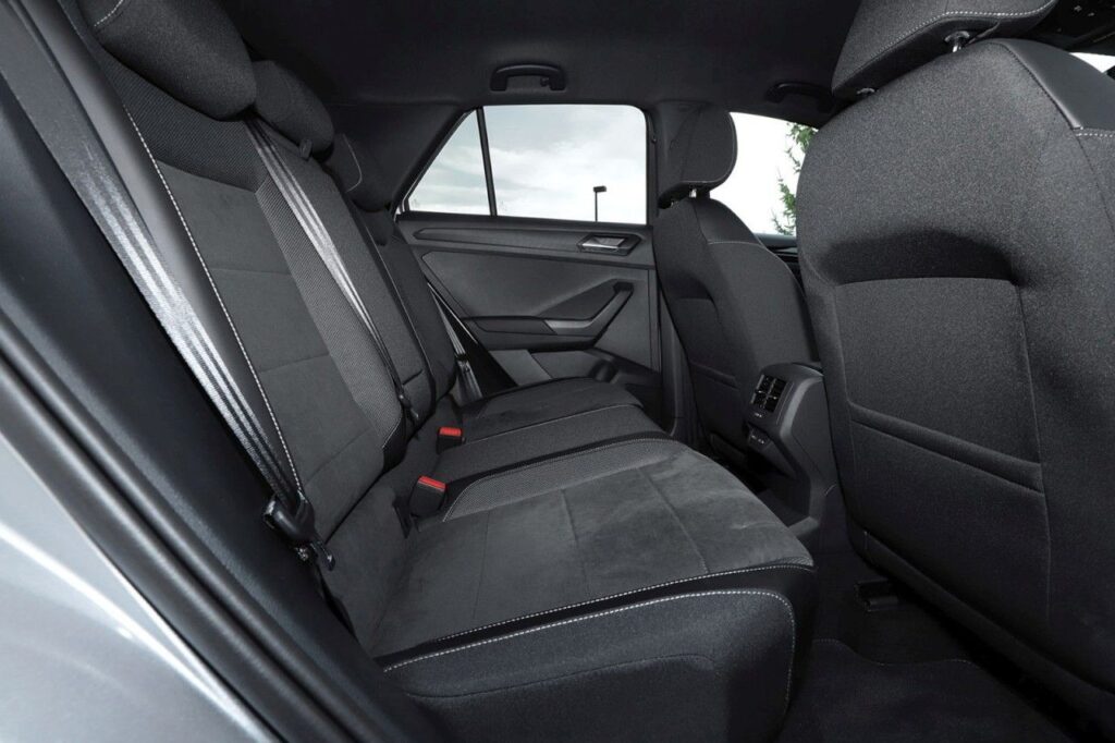 Volkswagen T-Roc Exposé-Bild 9