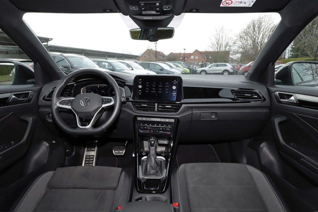 Volkswagen T-Roc Exposé-Bild 10