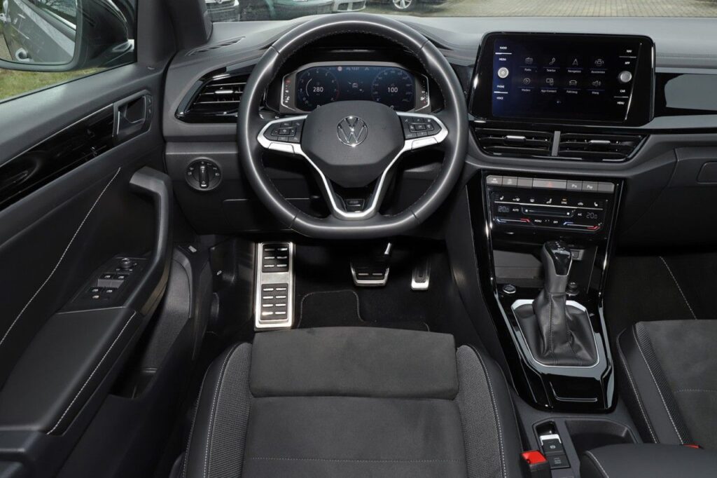 Volkswagen T-Roc Exposé-Bild 11