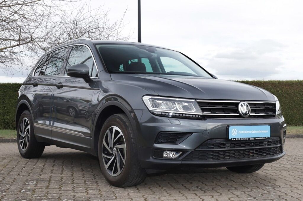 Volkswagen Tiguan Exposé-Bild 2