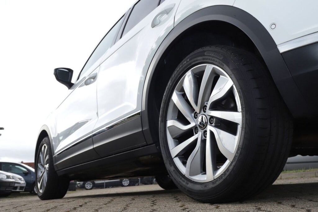 Volkswagen T-Roc Exposé-Bild 5