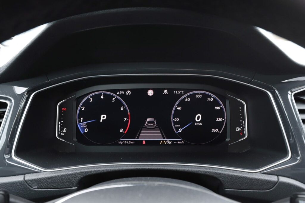 Volkswagen T-Roc Exposé-Bild 14