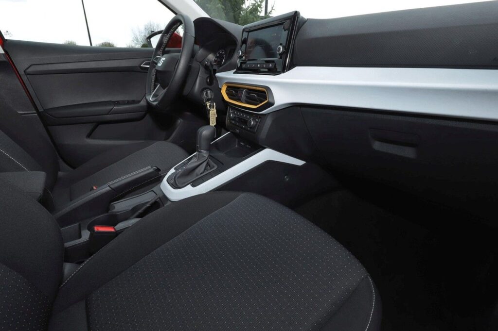 Seat Arona Exposé-Bild 8