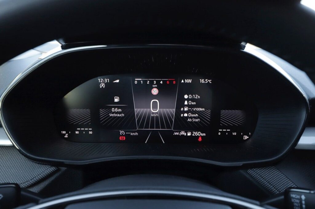 Skoda Fabia Exposé-Bild 16