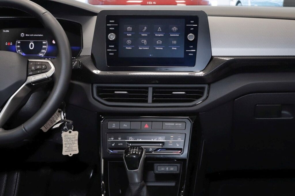 Volkswagen T-Cross Exposé-Bild 16